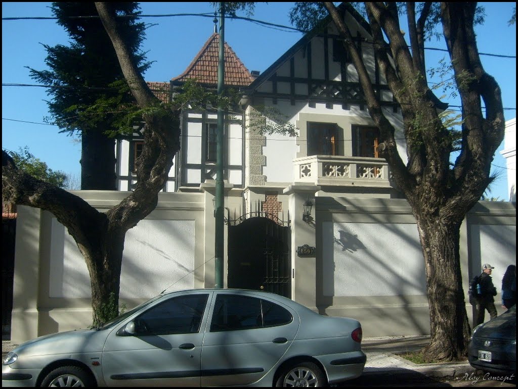 Vieja casona restaurada en Olivos by LichuKnzpt