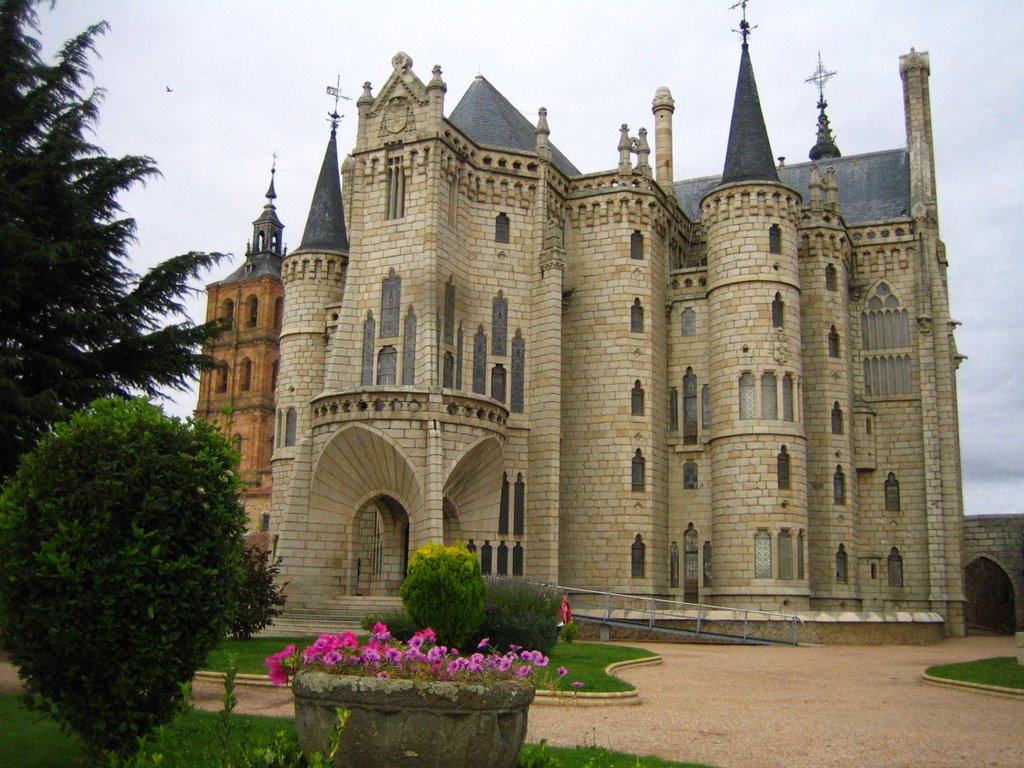 Palacio de Astorga by Víctor Llamazares Ca…