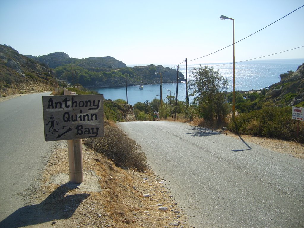 Anthony Quinn sign by Dodgy