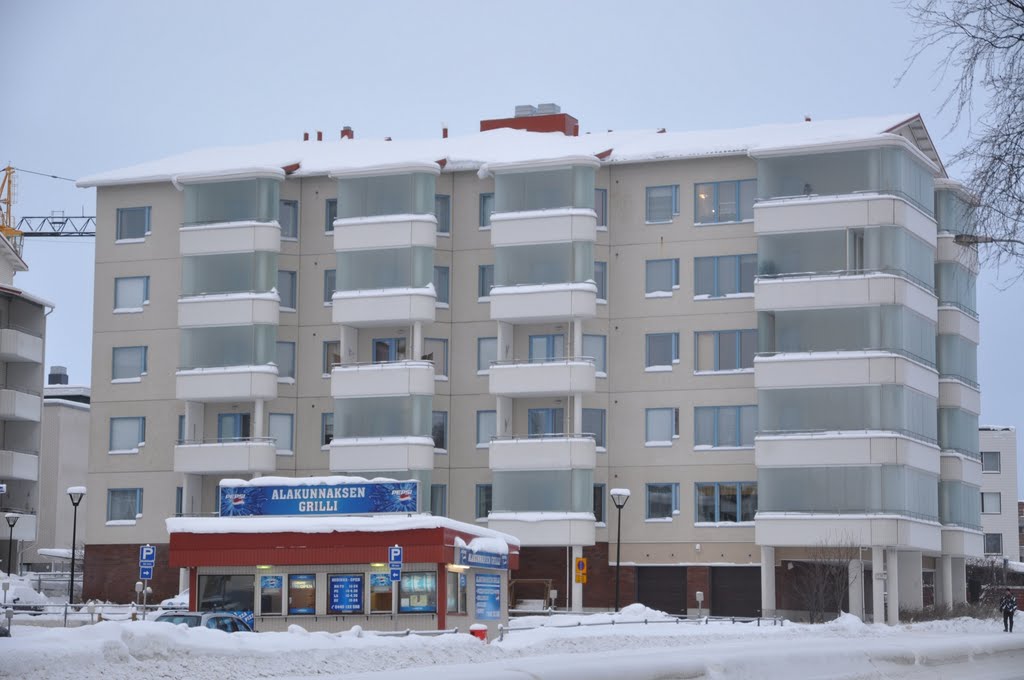 Appartments behind the grill by Icepick