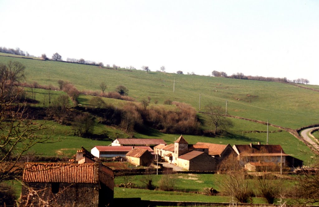 Massy - village construit dans un vallon frais by Charly-G. Arbellay