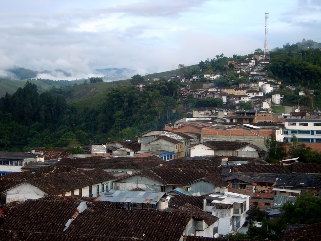 Vista de la Cuchilla desde el parque by alejandrino tobon