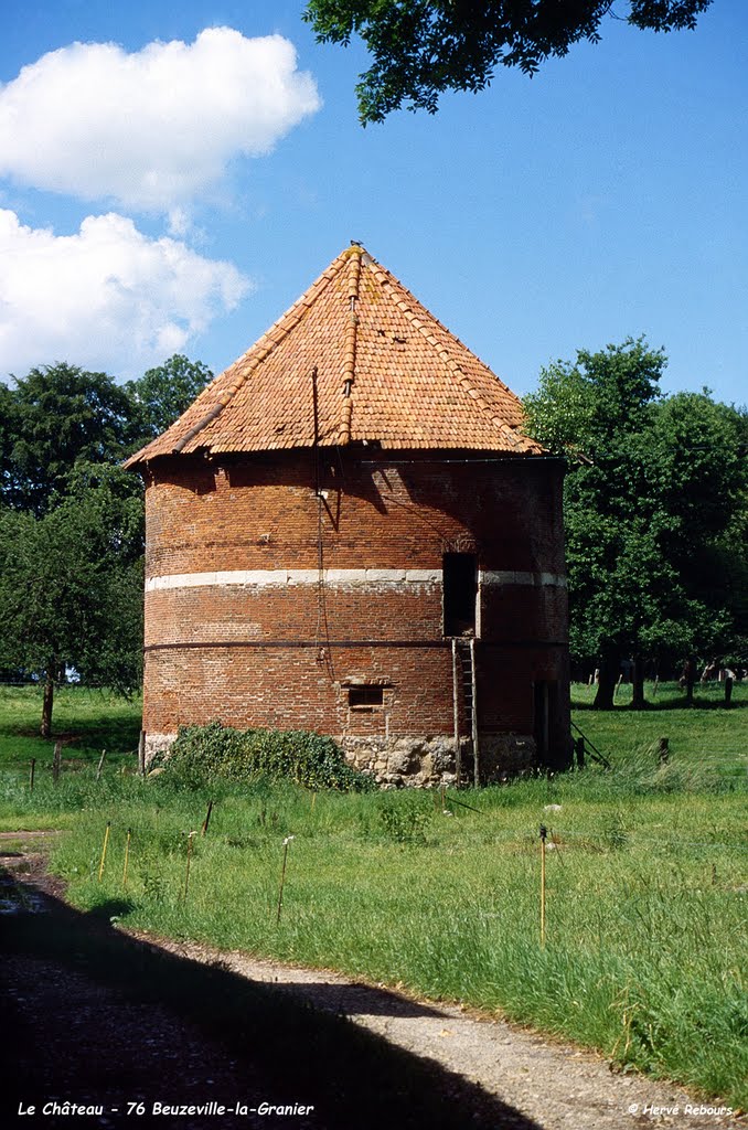 76 Beuzeville-la-Grenier - Pigeonnier Le Château by H. Rebours