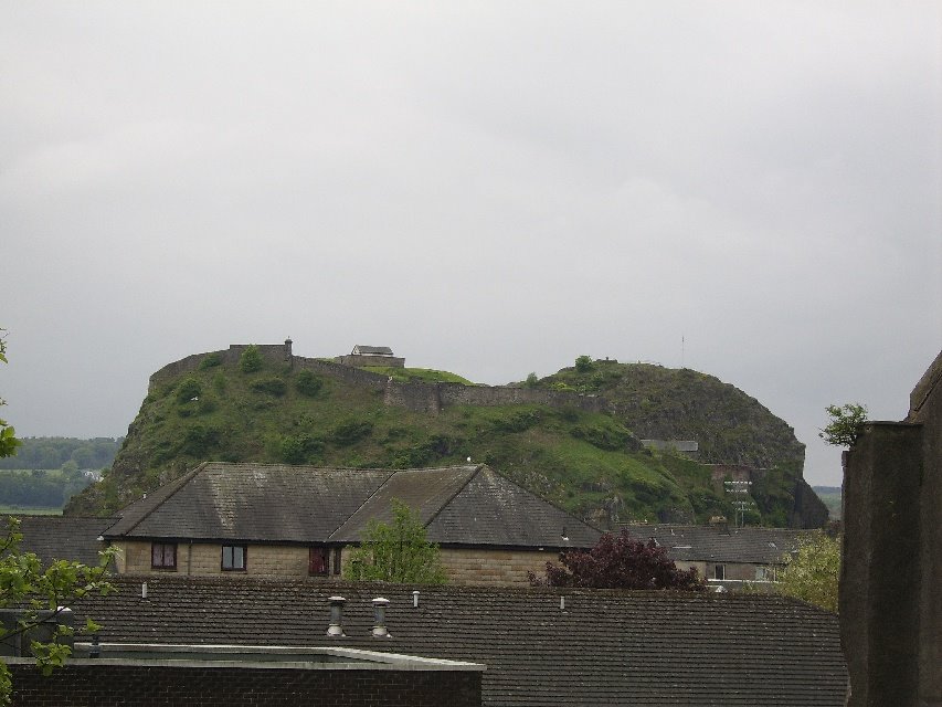 Dumbarton Rock from Dumbarton East train station by seventiescopshow