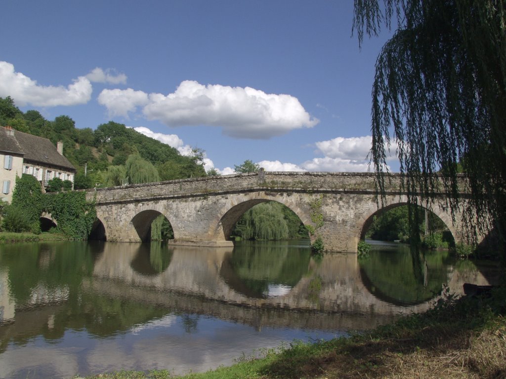 Le Pont de Cirou by Bob Reinders