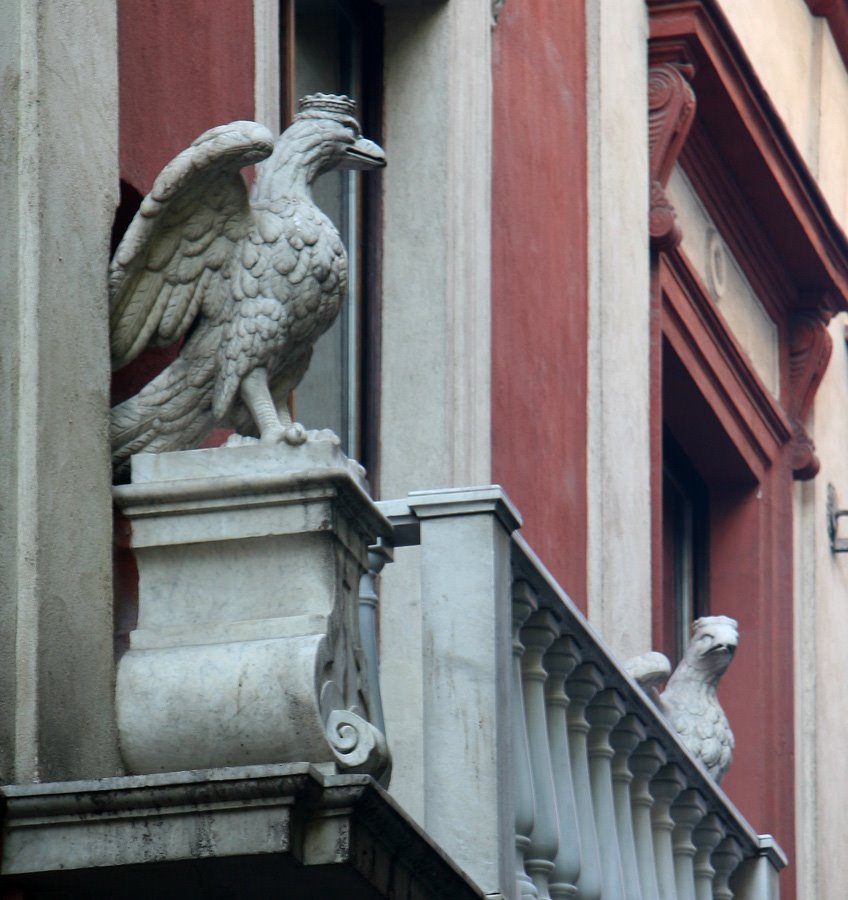 Balcón de la Casa de las Águilas. Sevilla by galba