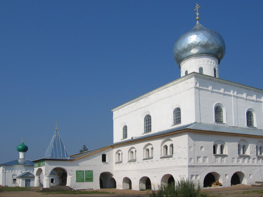 Alexander Svirsky Monastery by Elena Zakamaldina