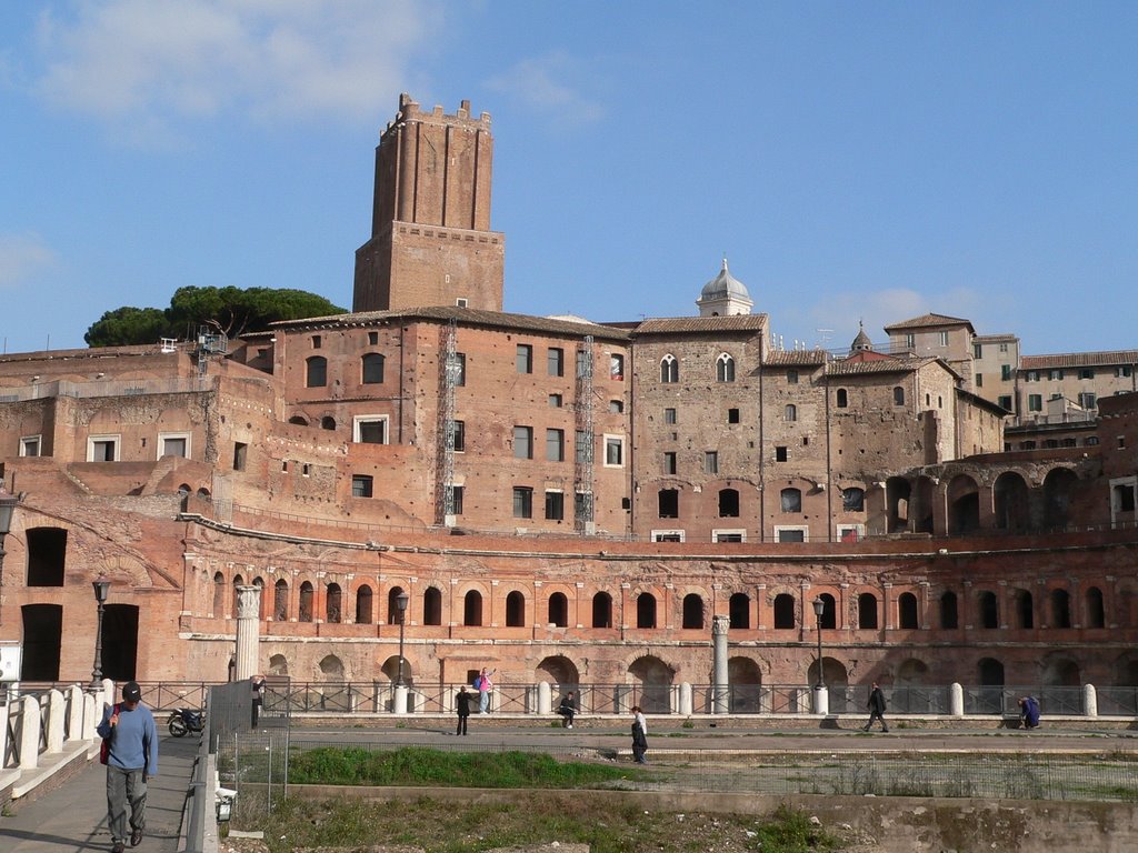 Italie, Rome, le plus grand Market de Trajan au temps des romains by Roger-11