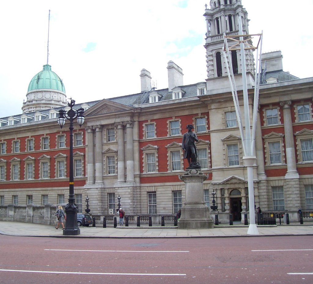 Admiralty & Captain Cook statue by G Lokey