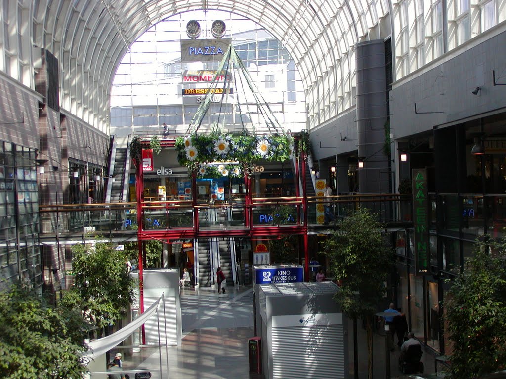 Itäkeskus Shopping Mall Piazza by BaliBennie