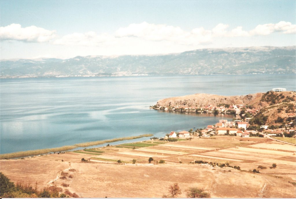 Overlooking Lake Ohrid by durangga