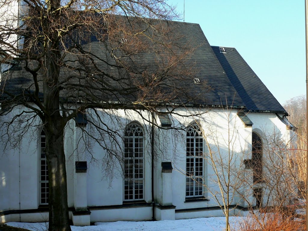 Altenberg OT Lauenstein - Blick das Kirchenschiff der Kirche St. Marien und Laurentin (1602) vom Süden by Thomas Eichler