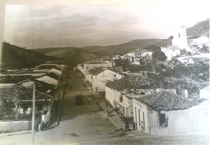 CARAÍ-MG: Rua José V Coimbra em 1972 by PEDRO PAULO