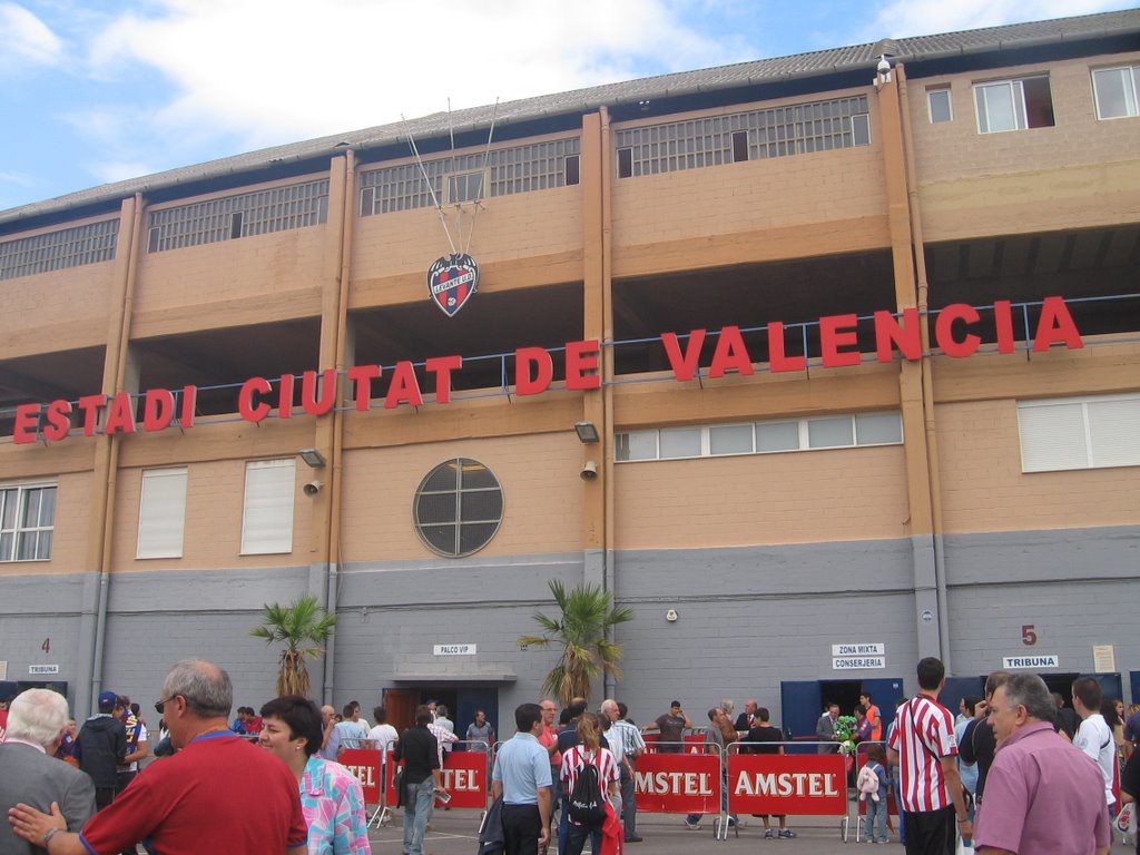 Estadi Ciutat de Valencia (Levante UD) by Iñaki Lasa Rodríguez