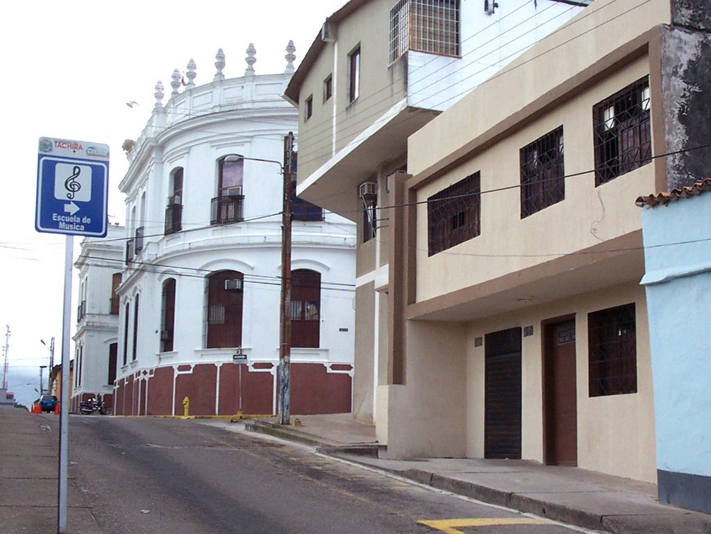 Escuela de música Miguel Angel Espinel by David Ochoa G.