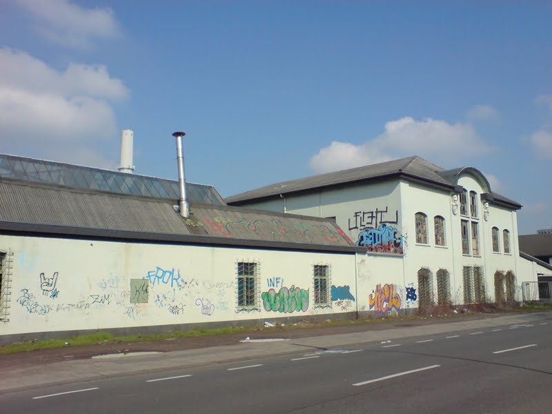 Bonn, Friesdorf, verlassene Fabrikhallen, 2010 by aaengst