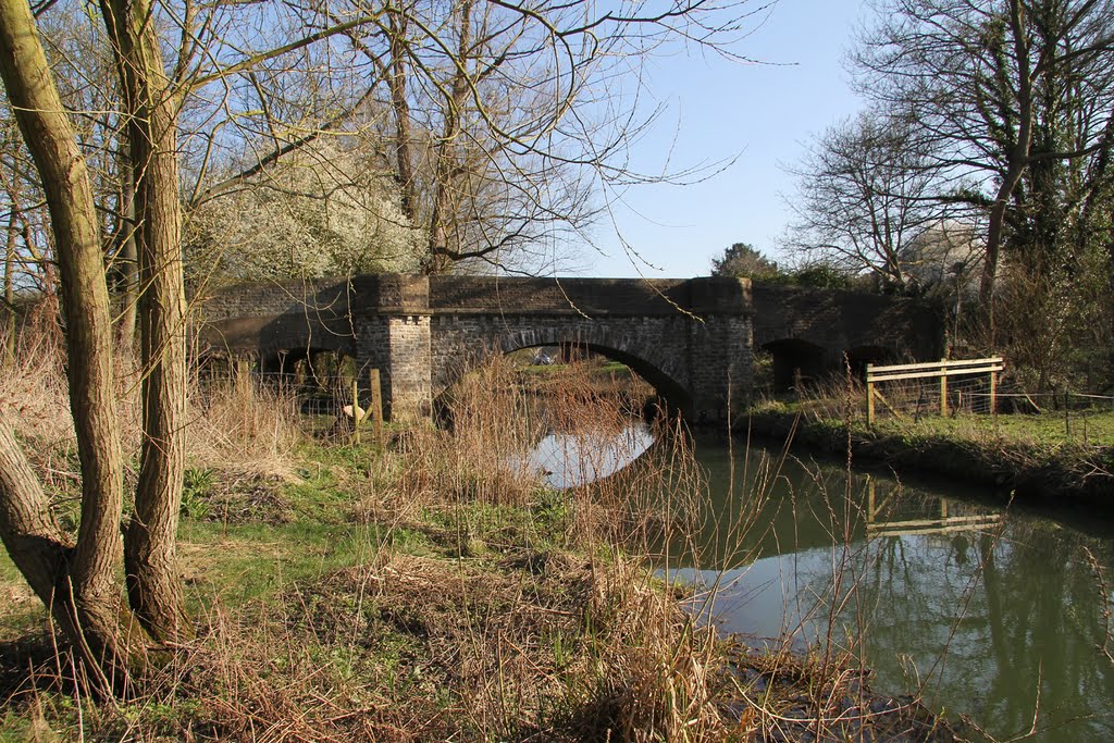 Willow Walk crossing Hinksey Stream by brian daniels