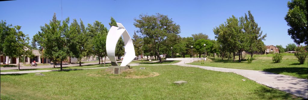 Parque de La Luna by M. Erardo Césari