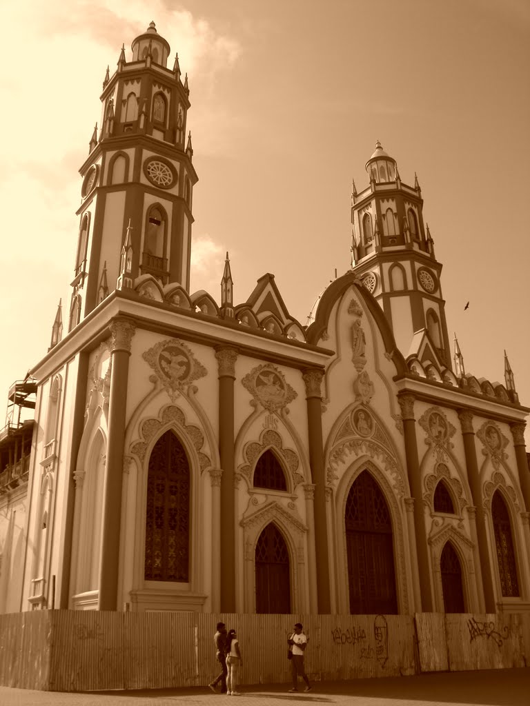 Templo de San Nicolás (en sepia) by dilmerfandino