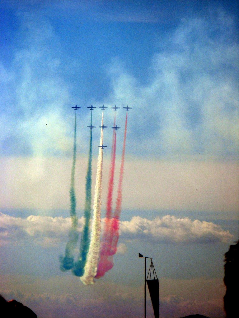 Aeroporto di Ferrara, Frecce Tricolori (PAN) by Claudio Pedrazzi