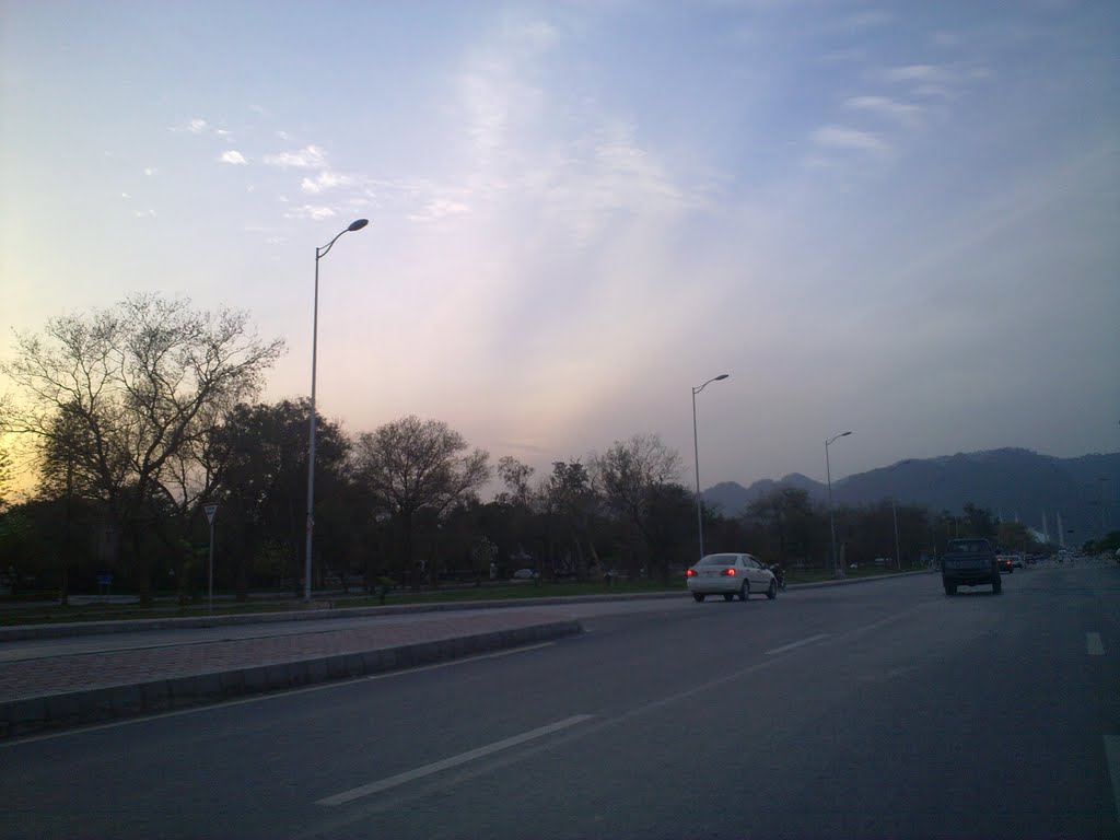 Highway, Islamabad by Imran Ali Rajput