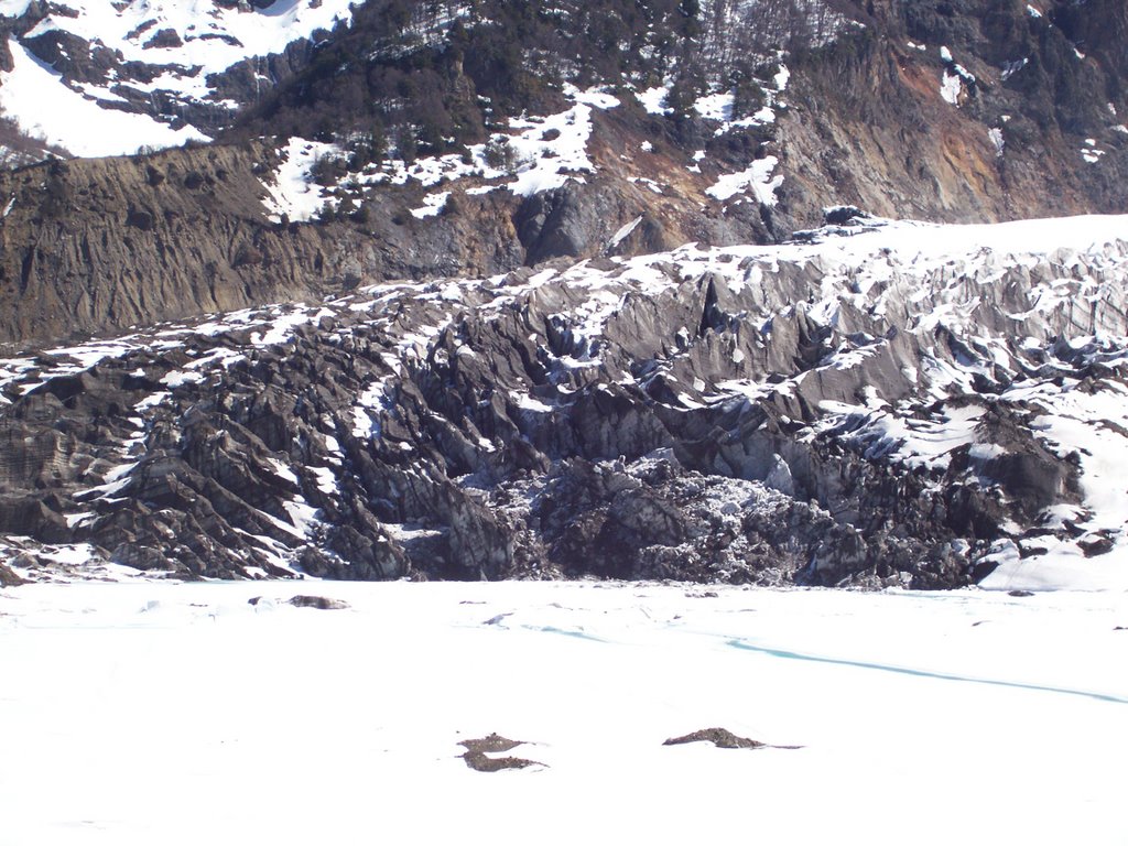 Ventisquero Negro, Glaciar Colgante del Cerro Tronador by Ale Argento