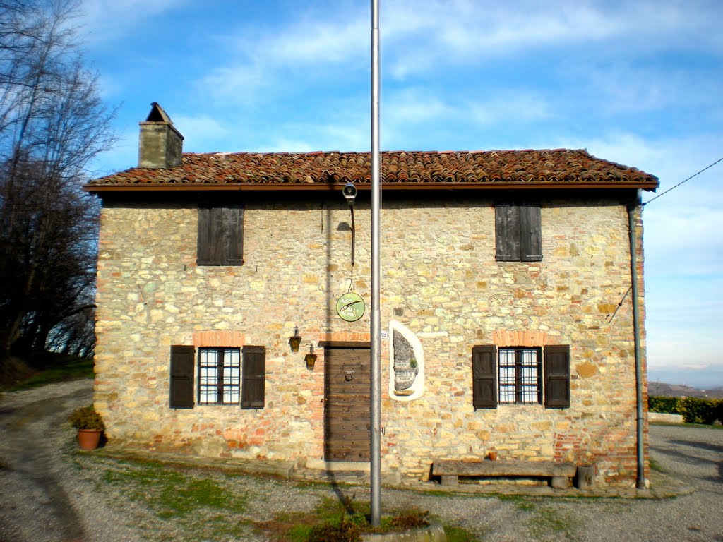 Casa degli Alpini del Gruppo Montalto Pavese by Rodolfo Silvio Platè