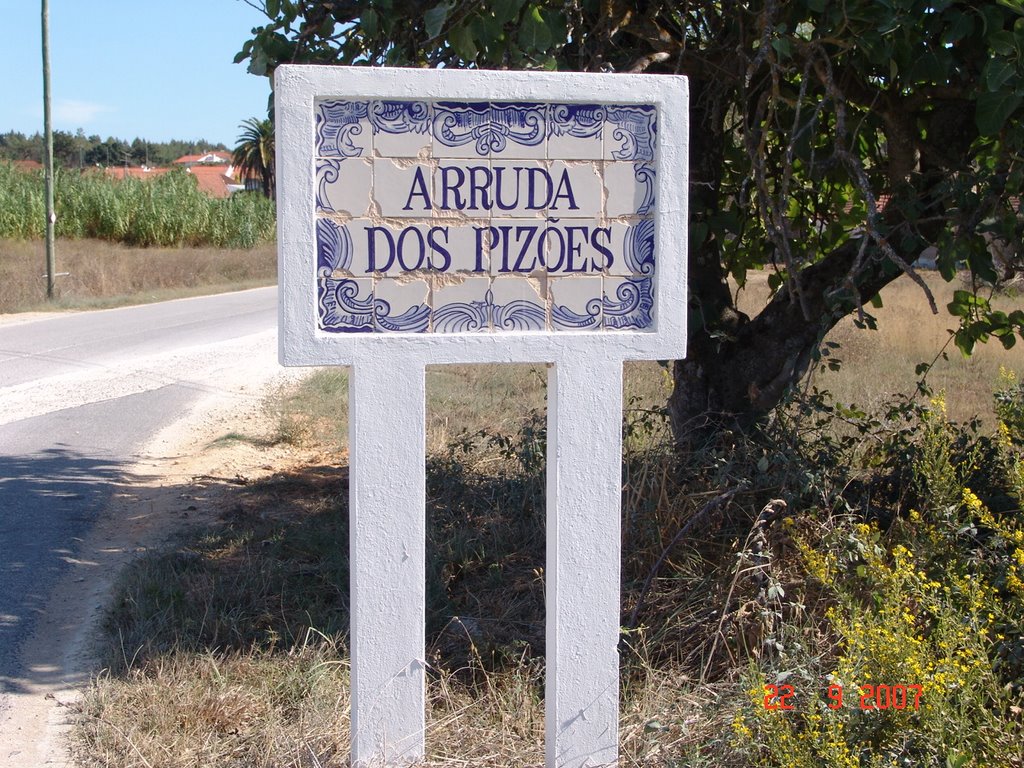 Placa de Arruda dos Pisões - Santarém - Portugal -39º 18' 48.18" N 8º 50' 33.05" W by Geraldo Salomão