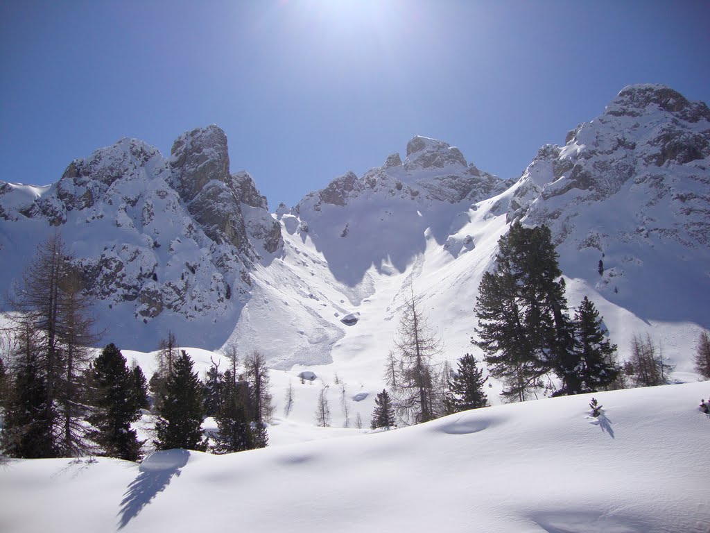 Si slancian nel cielo le guglie dentate..dedicata ad Anna by Maurizio Ceol