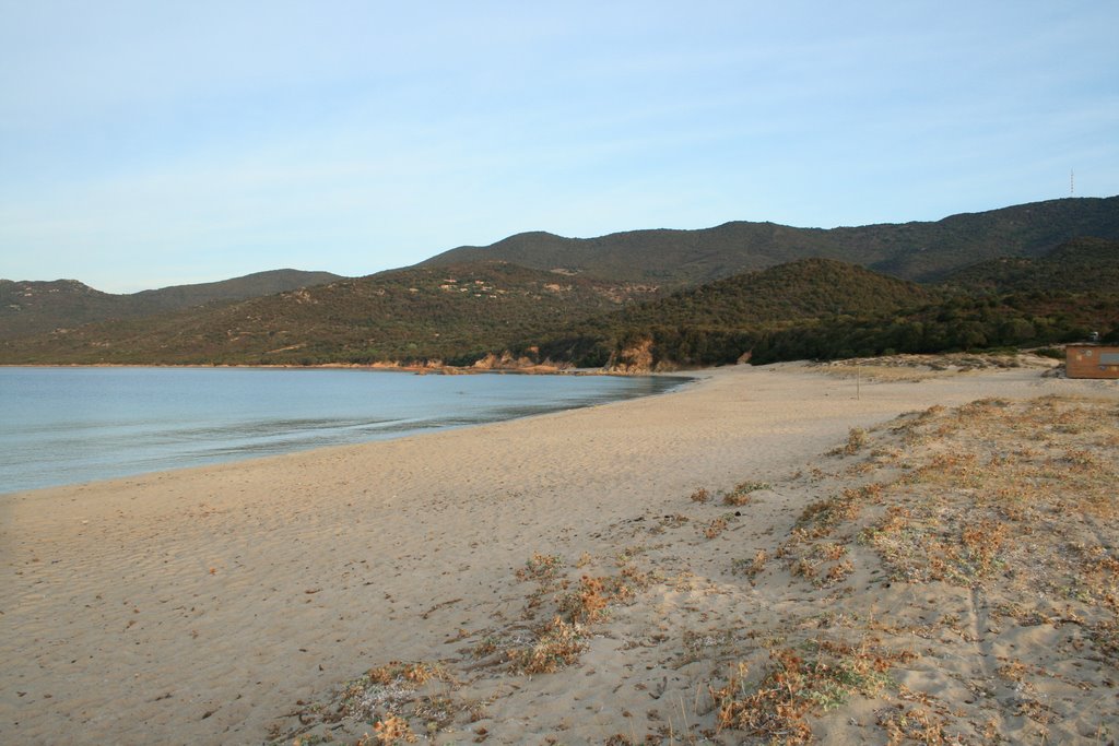 Plage de Cupabbia by adi stierli