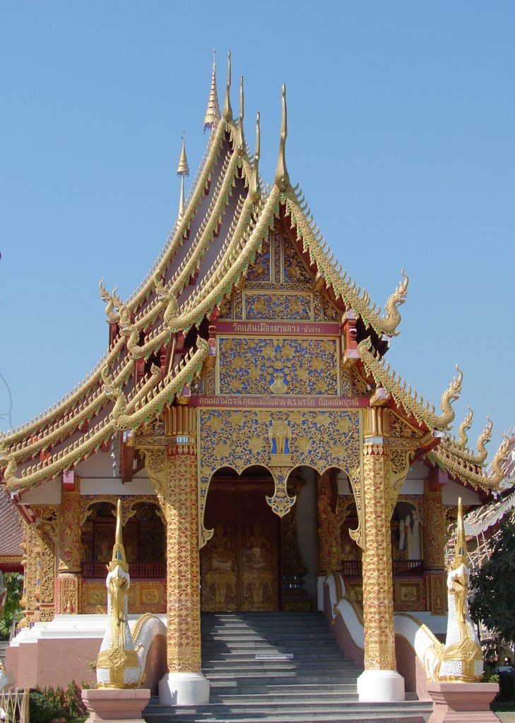 Wat Saen Muang, Chiang Mai by Siamshot