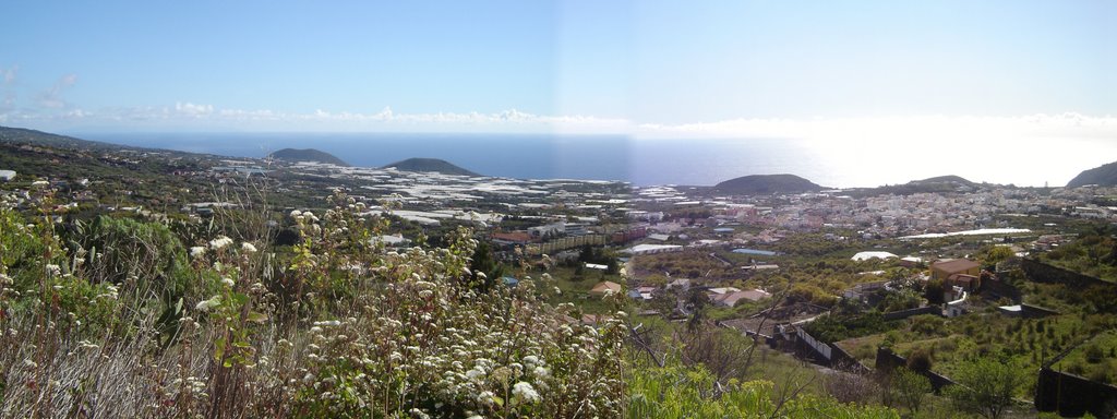 El Valle desde Los Lomos by a. camacho