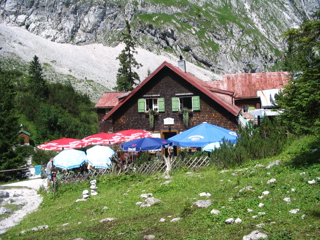 Höllentalangerhütte 1381m by martin.vau