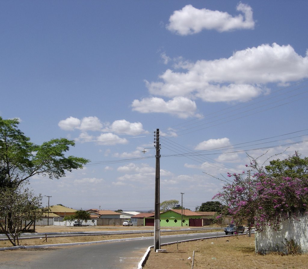 Alexânia, GO, Brasil. by André Bonacin