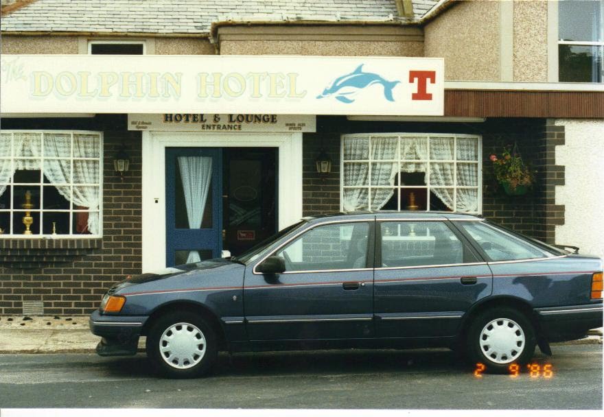 The Dolphin Hotel, Eyemouth (1986) by SHoweMBOU