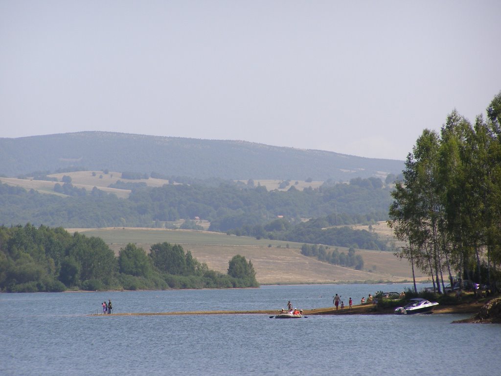 Vlasinsko jezero by alexsthegreat