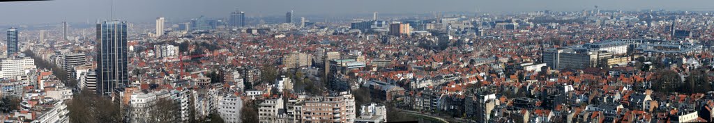 Brussels_tours_itt_1_ixelles_etterbeek_pano by polatonium