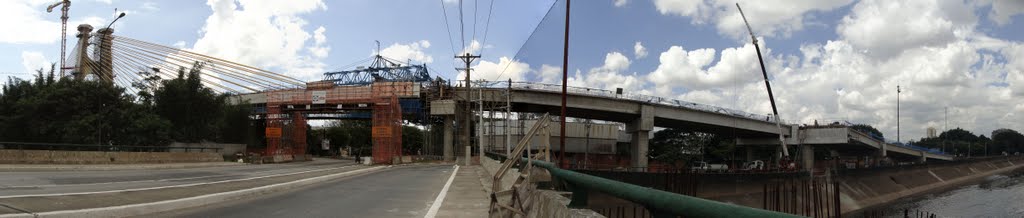 Ponte Estaiada - Marg. Tietê - 24/03/2011 - Panorâmica by Ricardo D. Mathias