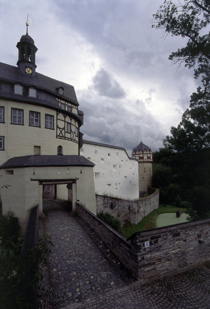 Schloss von Burgk by katze1970