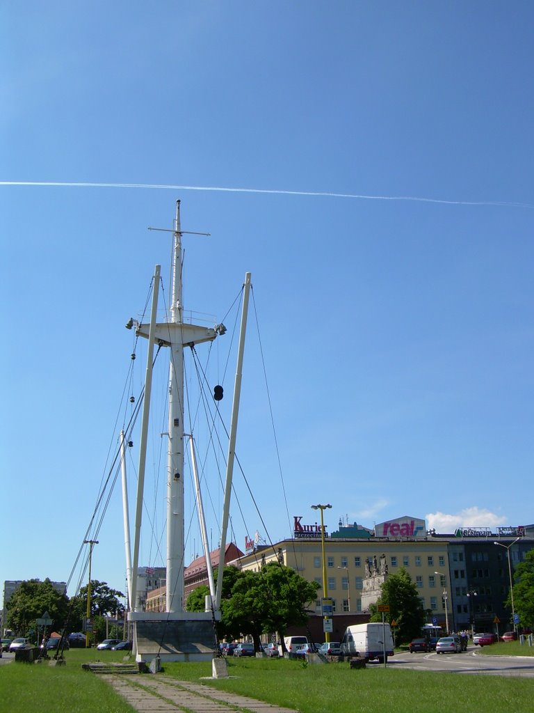 The Mast of S/S Konstanty Maciejewicz by Nuri In Poland