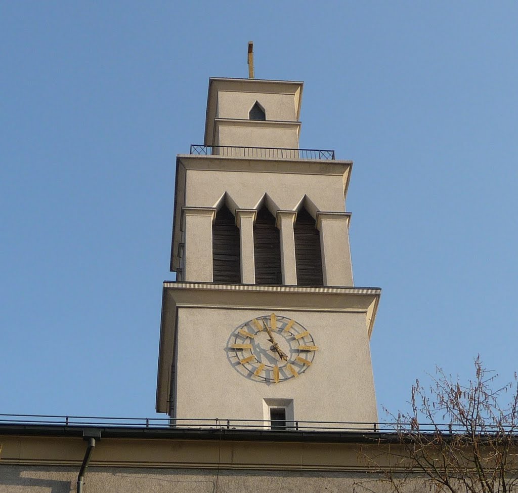 Katholische St.-Petruskirche aus dem Jahr 1930 by Immanuel Giel