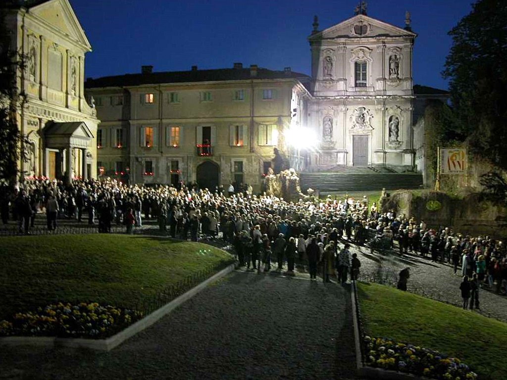 Piazza vittorio veneto by mario brenna