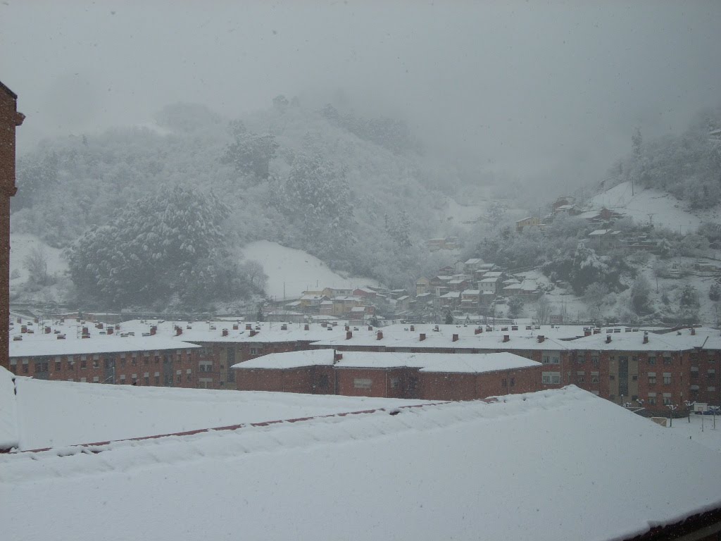 Mieres nevando by sonivo