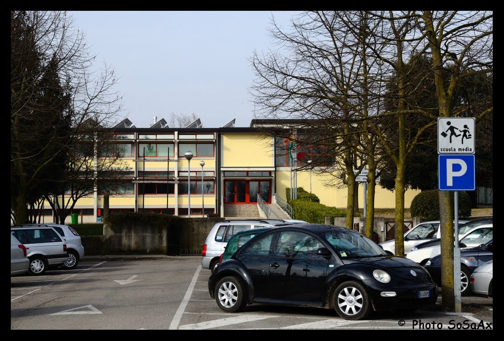 Scuole Medie Sandro Pertini - Volpago del Montello (TV) by Silvio Fagotto Fotografia