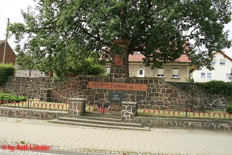 Friedensdenkmal by Ralf Löhder