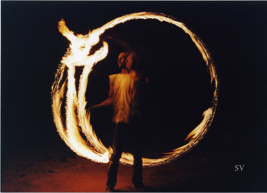 Fire circle, night experience in Sau by Sonia Villegas