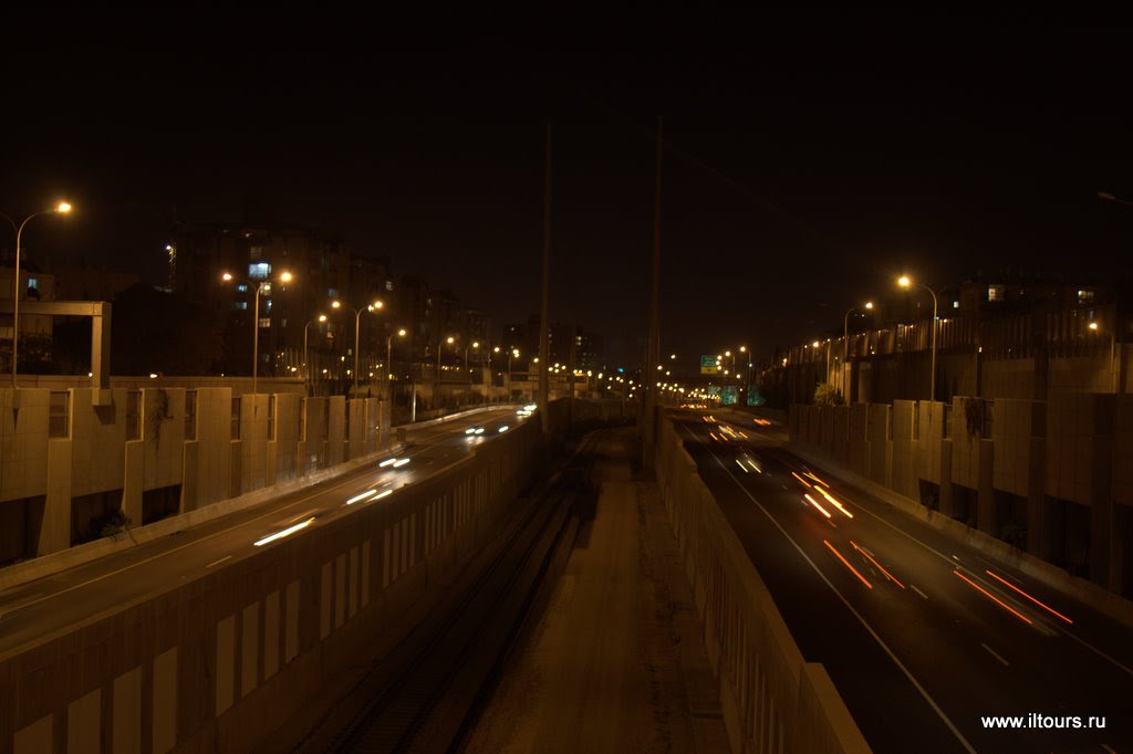 Ayalon Highway between Bat Yam and Holon by iltours