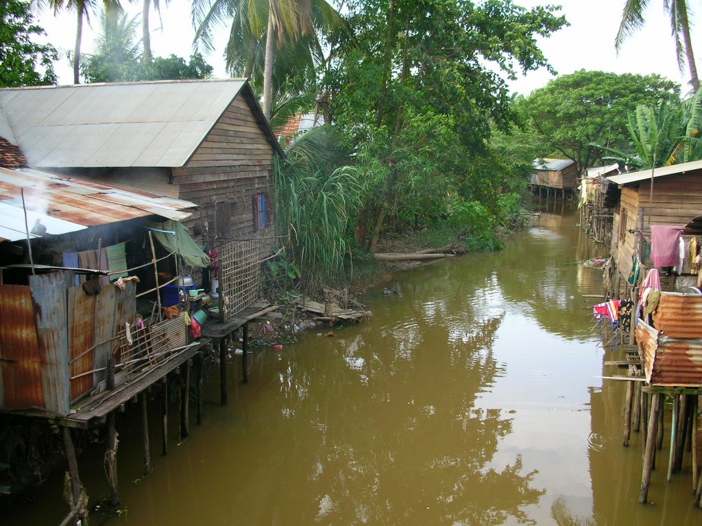 siem reap river by cunyang