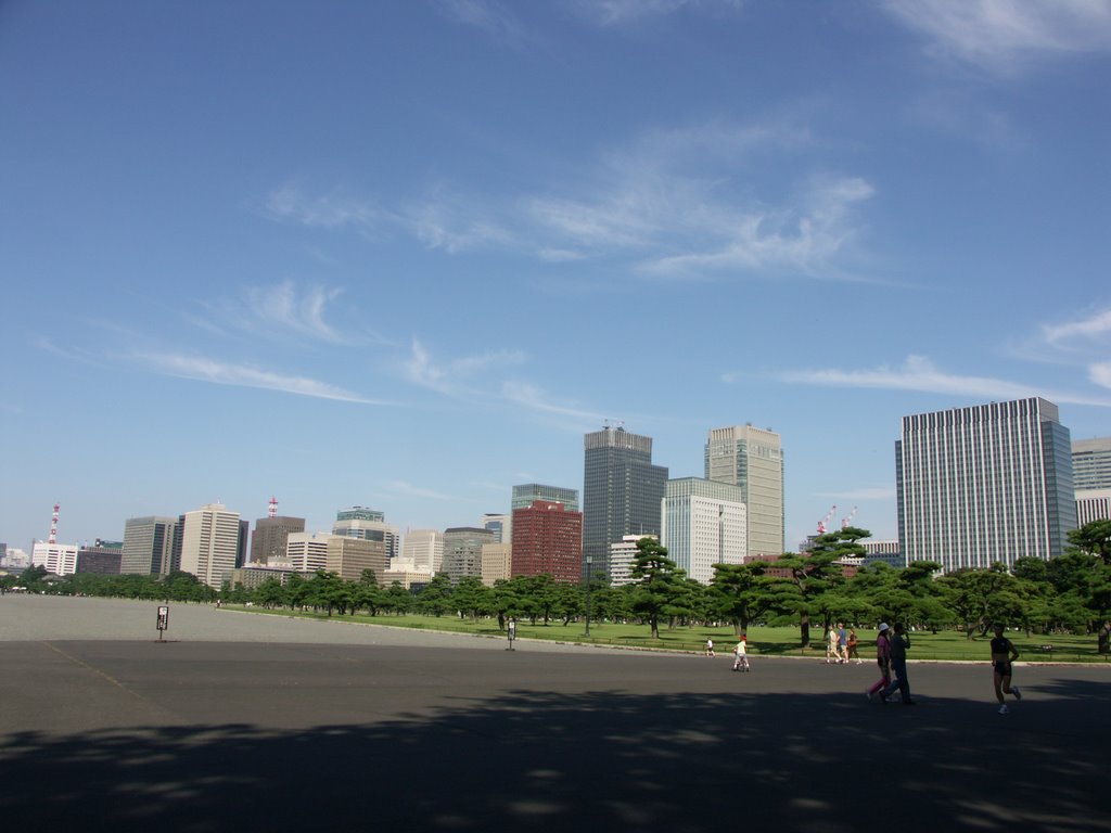 Marunouchi buildings from the Palace plaza by Kunieda