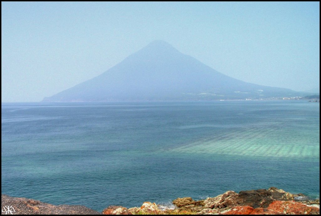 Kaimondake volcano by ANDRE GARDELLA